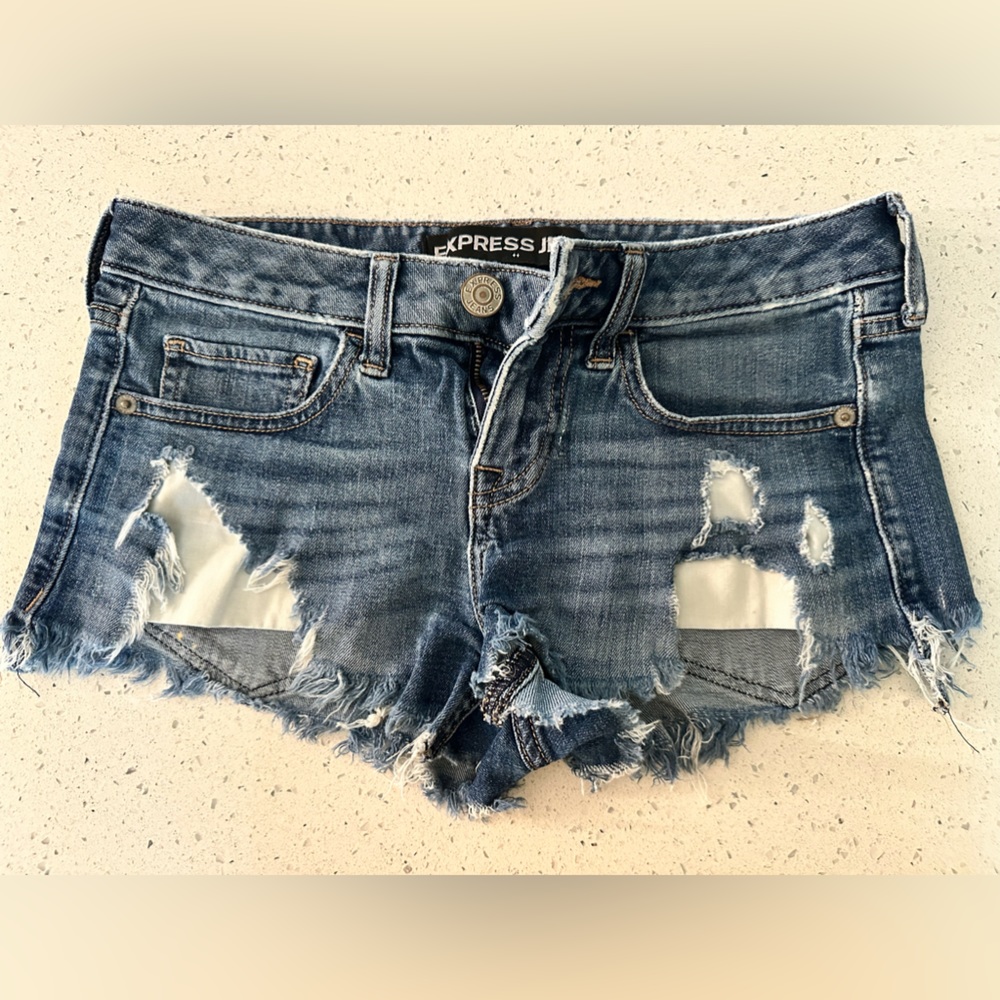 EXPRESS Shortie low rise short